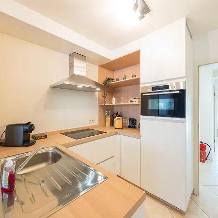 On 5th Floor With Terrace Apartment *